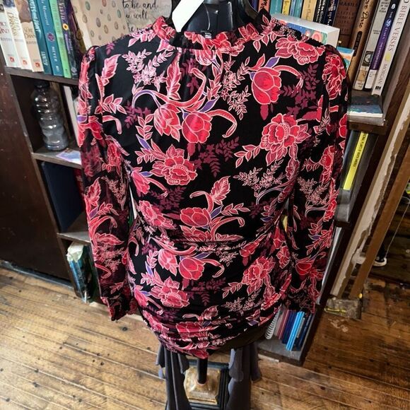 White House Black Market floral XXS peasant blouse - Picture 3 of 4